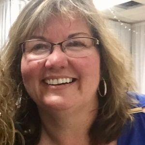 Meet your Posher, Julie